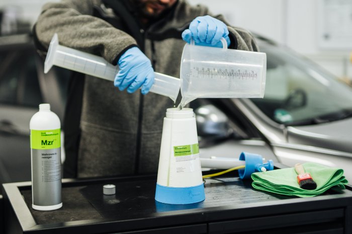 Čistič kůže, textílie a plastů Koch Mehrzweckreiniger 1 l-4